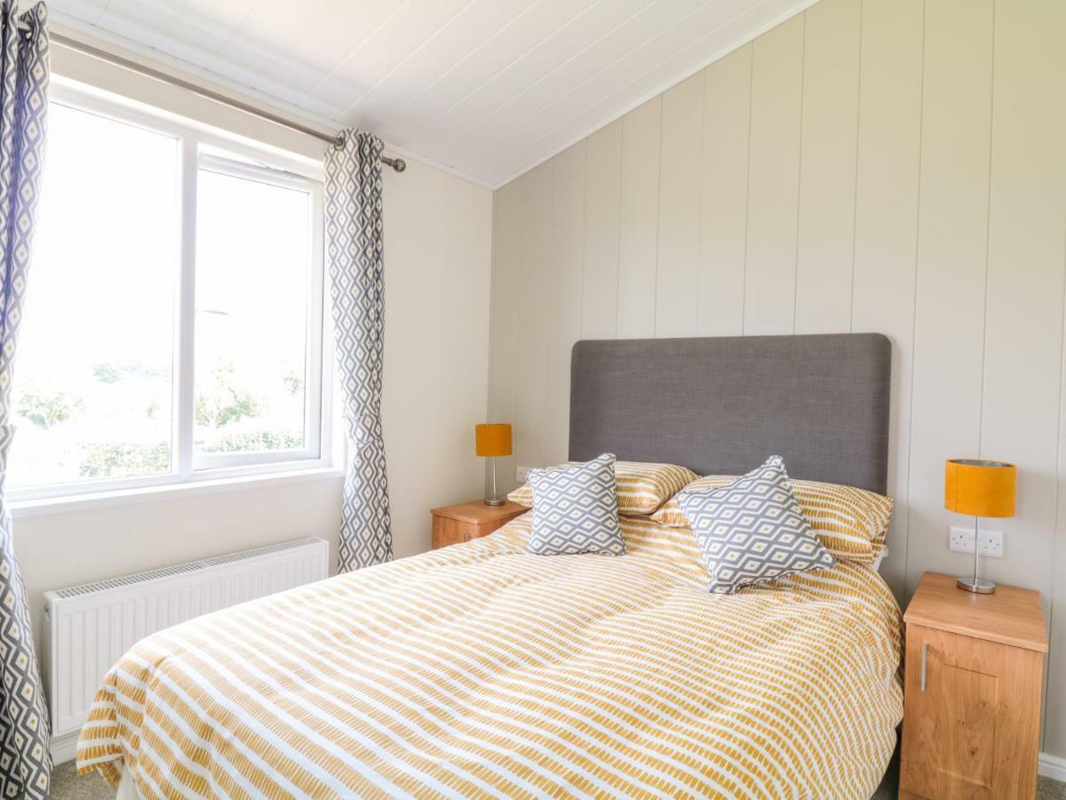 Birch Lodge Нютън Абът Екстериор снимка